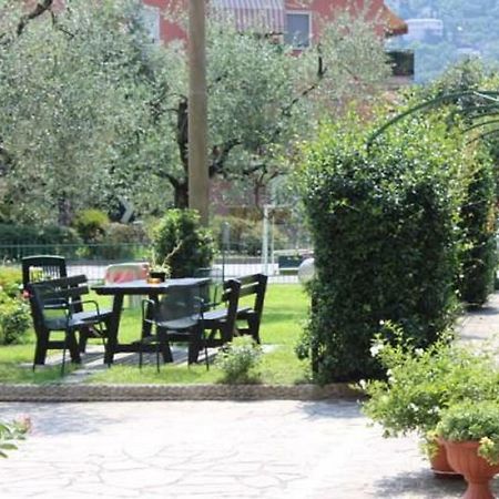 Villa Marina Torbole Sul Garda Eksteriør billede