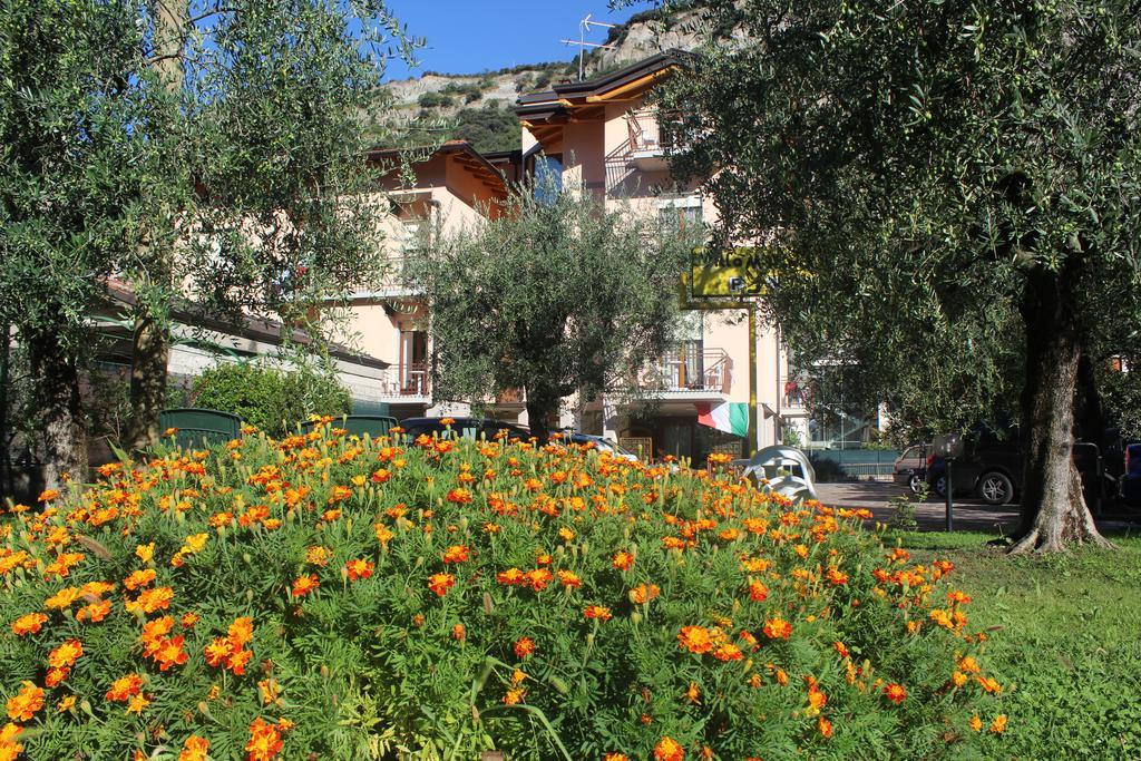 Villa Marina Torbole Sul Garda Eksteriør billede